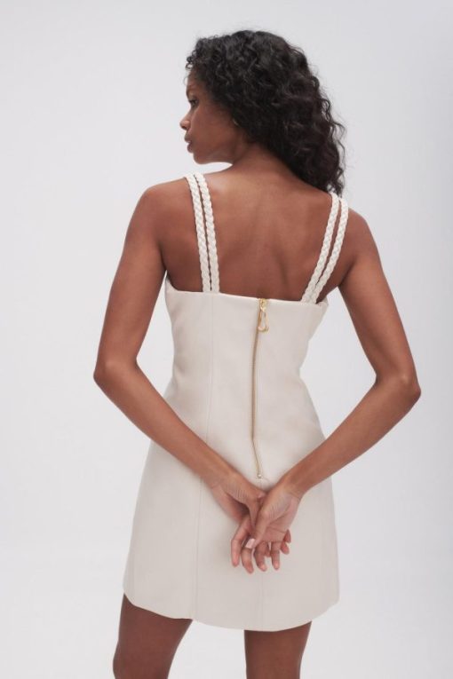 Whiteandwear.shop05e795b050 4