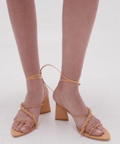 Whiteandwear.shop0c09b4d15f 2