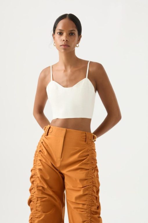 Whiteandwear.shop0cbf1a681f 1