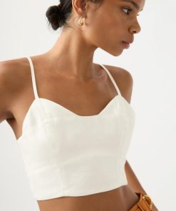 Whiteandwear.shop0cbf1a681f 4