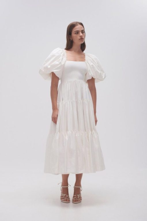 Whiteandwear.shop0f990c78d0 1