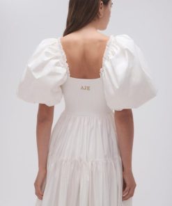Whiteandwear.shop0f990c78d0 4