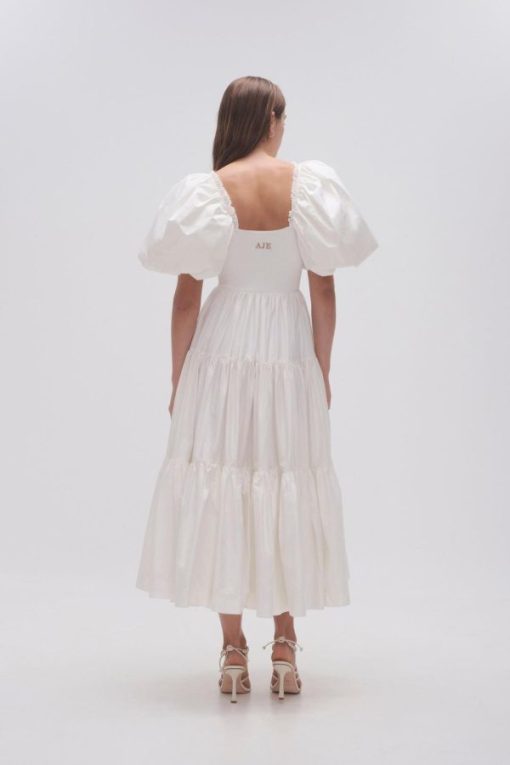 Whiteandwear.shop0f990c78d0 5