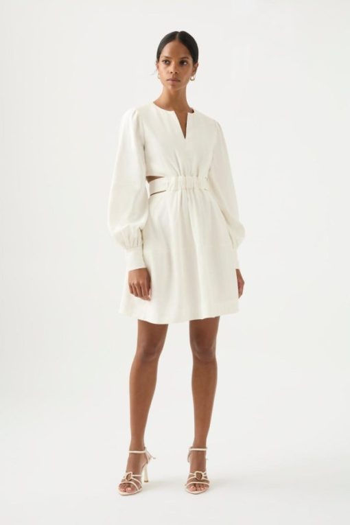 Whiteandwear.shop11047ea1e2 1
