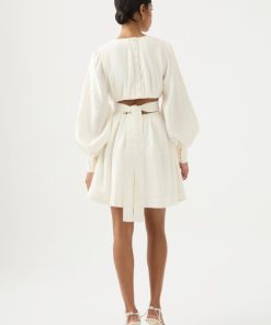 Whiteandwear.shop11047ea1e2 5