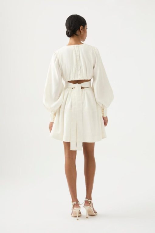 Whiteandwear.shop11047ea1e2 5