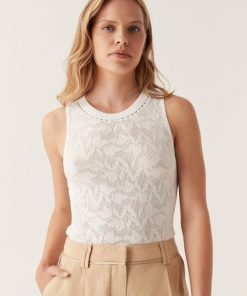 Whiteandwear.shop1693bf28b4 1