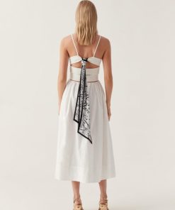 Whiteandwear.shop1ec3f21ef9 3