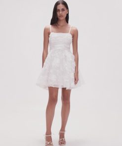 Whiteandwear.shop2160fb601d 1