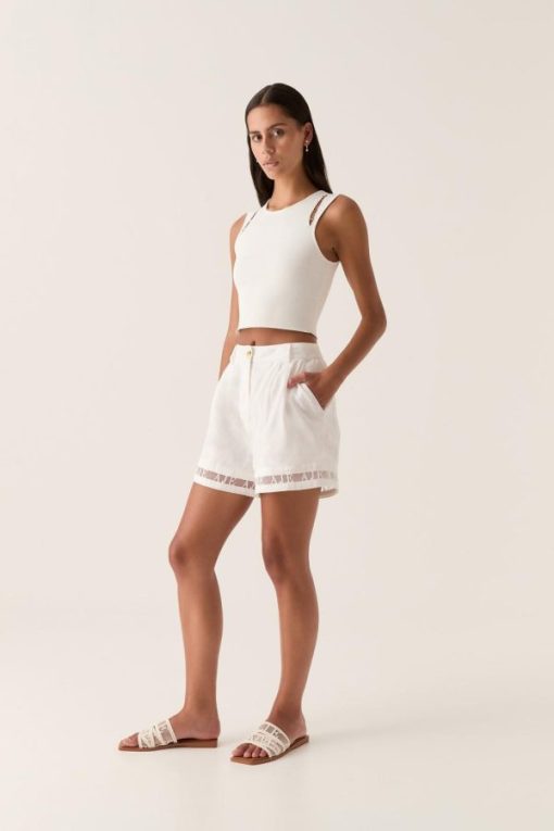 Whiteandwear.shop29a7f48676 4