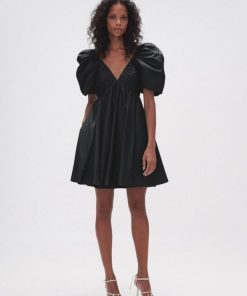 Whiteandwear.shop330e5f0fd6 1