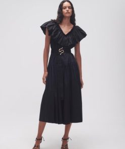 Whiteandwear.shop3704109cb1 1