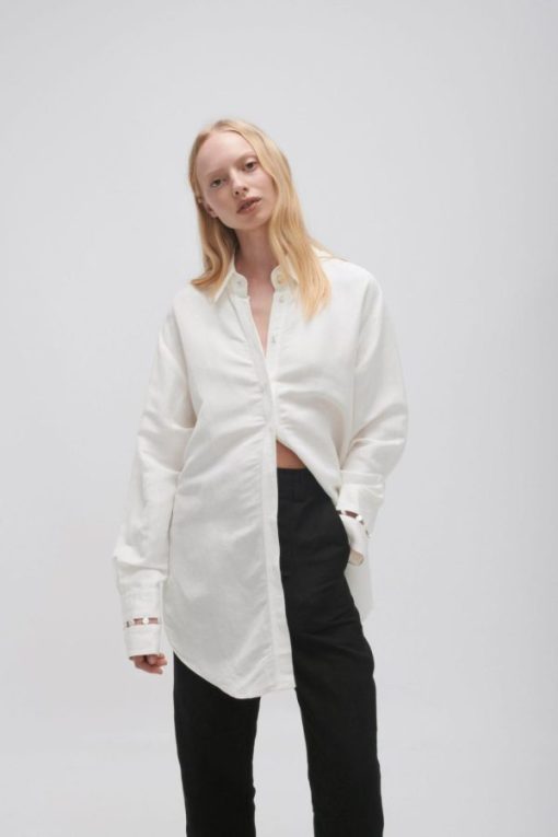 Whiteandwear.shop386748888c 1