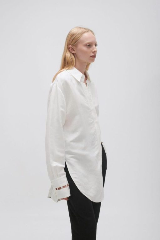 Whiteandwear.shop386748888c 3