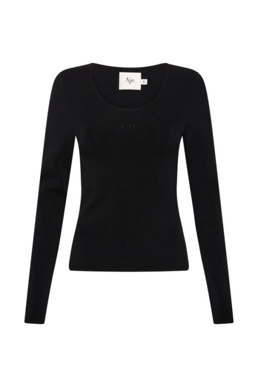 Whiteandwear.shop3e025ecc19 2