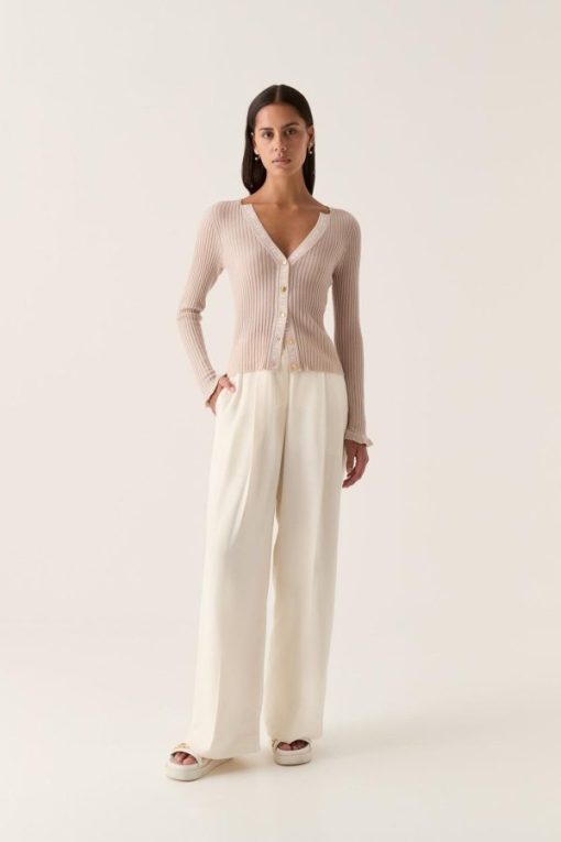 Whiteandwear.shop42025b7bda 3