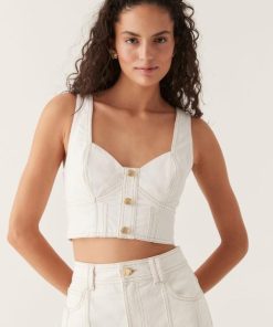 Whiteandwear.shop4339217d8b 1