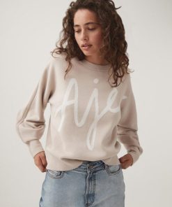Whiteandwear.shop4a1467cb75 1