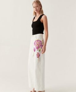 Whiteandwear.shop507fece290 4