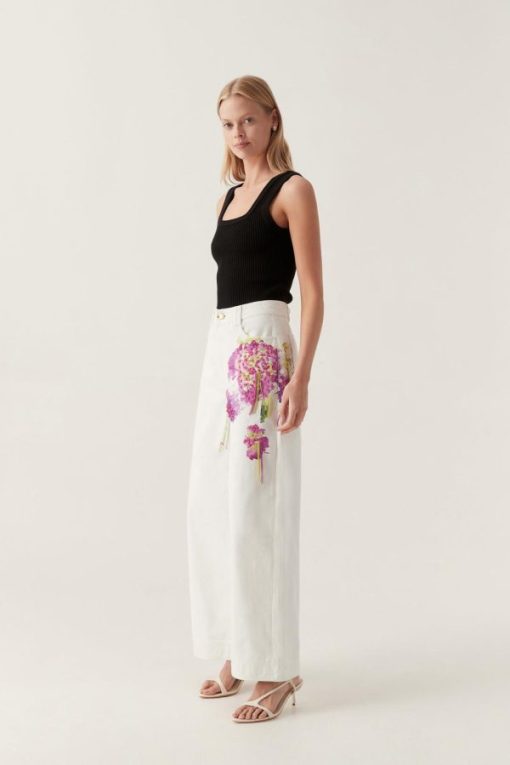 Whiteandwear.shop507fece290 4