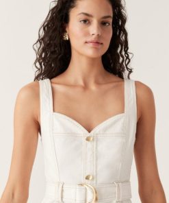 Whiteandwear.shop5328c94682 4