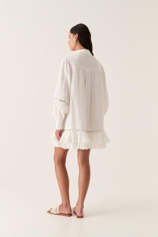 Whiteandwear.shop5fc9bada64 6