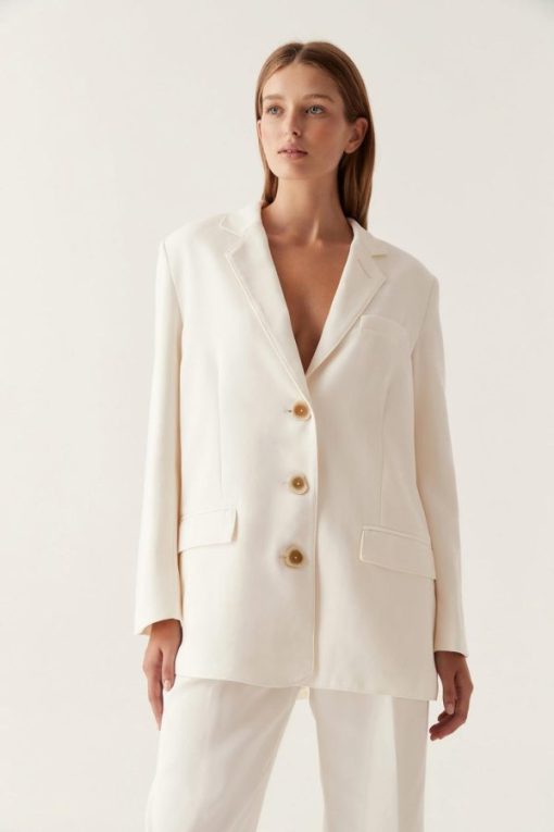 Whiteandwear.shop61cd5b0026 3