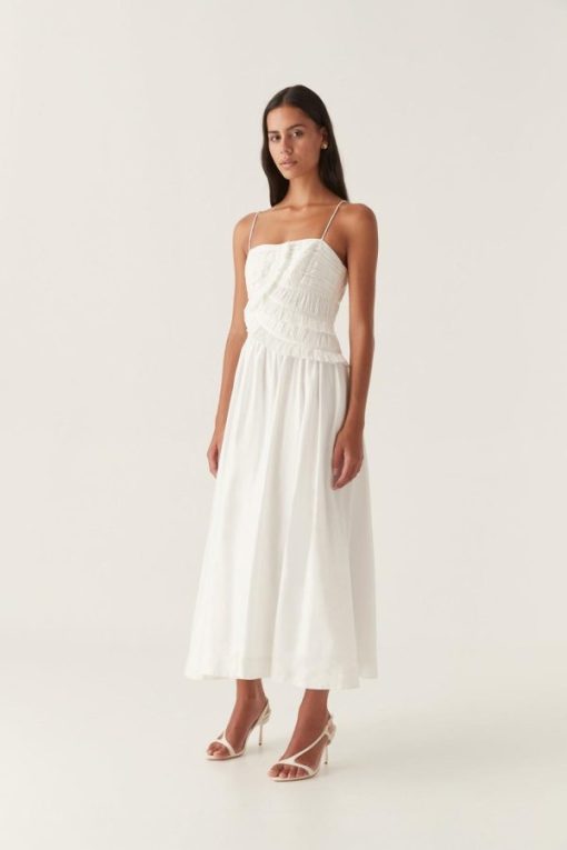 Whiteandwear.shop65e290619f 3