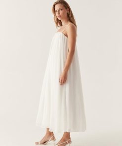 Whiteandwear.shop66b7963bd8 3