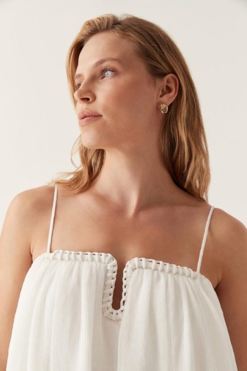 Whiteandwear.shop66b7963bd8 4