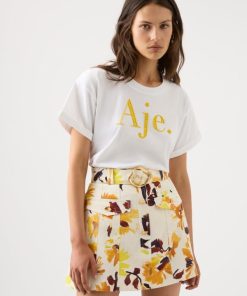 Whiteandwear.shop69ea44a179 1