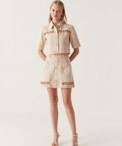 Whiteandwear.shop6e925fa498 1