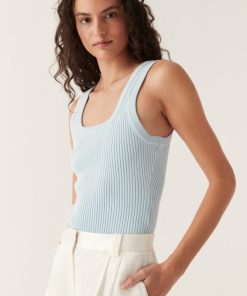 Whiteandwear.shop6e9e382b89 4