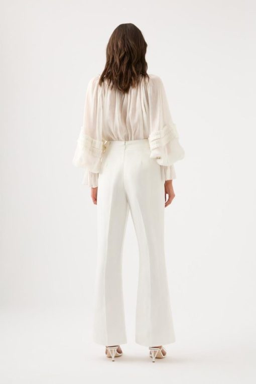Whiteandwear.shop70574381f5 5