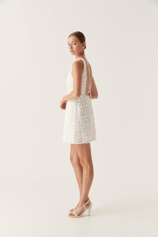 Whiteandwear.shop72a27873ac 5