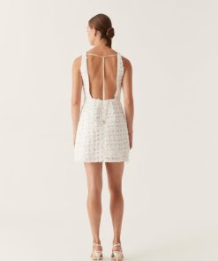 Whiteandwear.shop72a27873ac 6