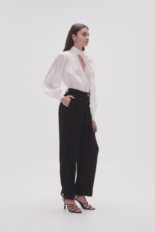 Whiteandwear.shop73404929f8 3