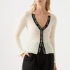 Whiteandwear.shop747f3bf5f1 1