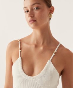 Whiteandwear.shop763b6d18f7 4