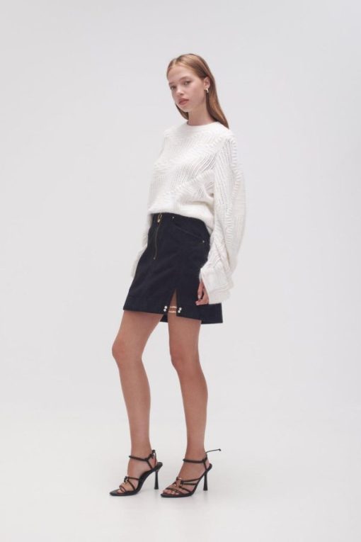Whiteandwear.shop81606310a8 4