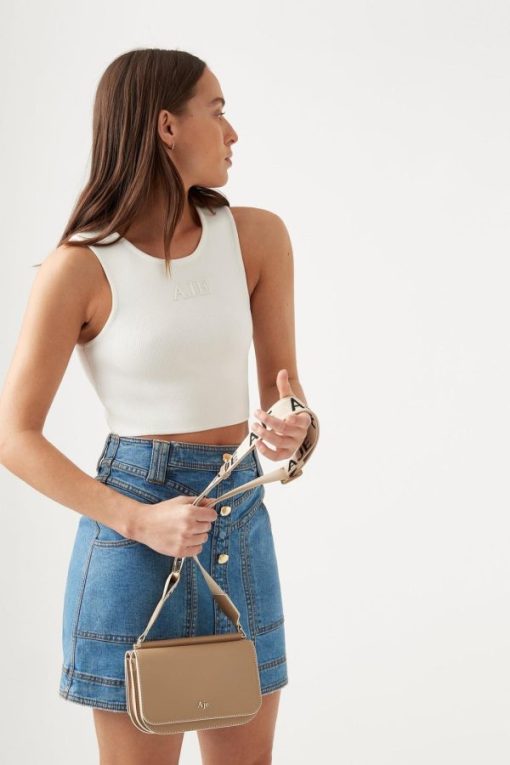 Whiteandwear.shop867847f864 7