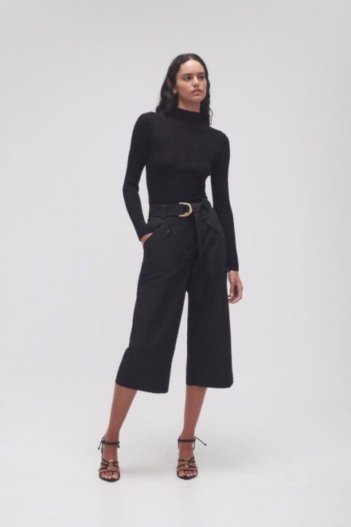 Whiteandwear.shop8842e80dae 1