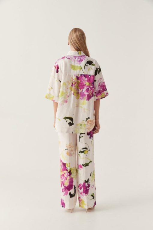 Whiteandwear.shop8b971ca894 5