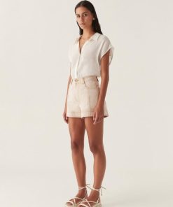 Whiteandwear.shop8bf4f3d0f7 4