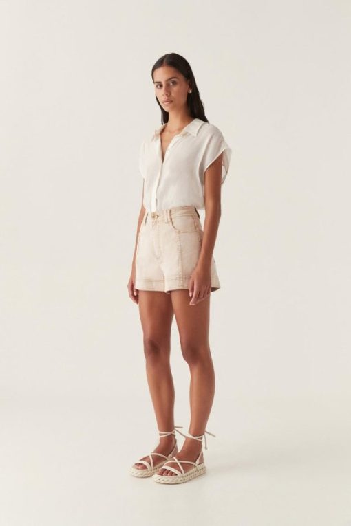 Whiteandwear.shop8bf4f3d0f7 4