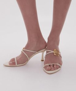 Whiteandwear.shop8cf3110690 2