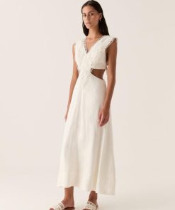 Whiteandwear.shop94ed894845 3