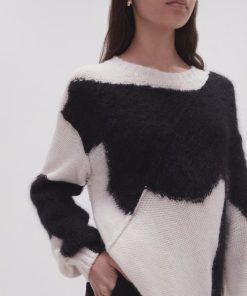 Whiteandwear.shop984cbffed7 4