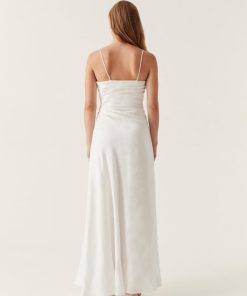 Whiteandwear.shopa2602cded8 1