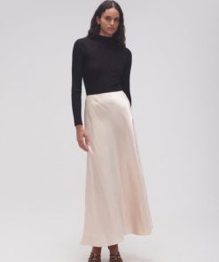 Whiteandwear.shopb3664d7513 1